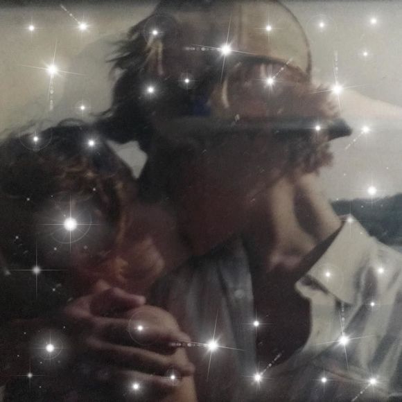 Meet your Posher, Amy - Picture 1 of 1